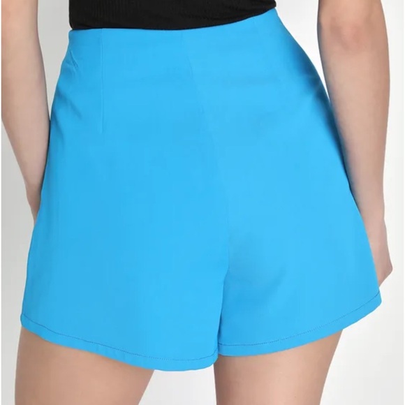 NWOT Lulu’s Sunny Day Wonder Turquoise Asymmetrical Skort - Picture 3 of 7